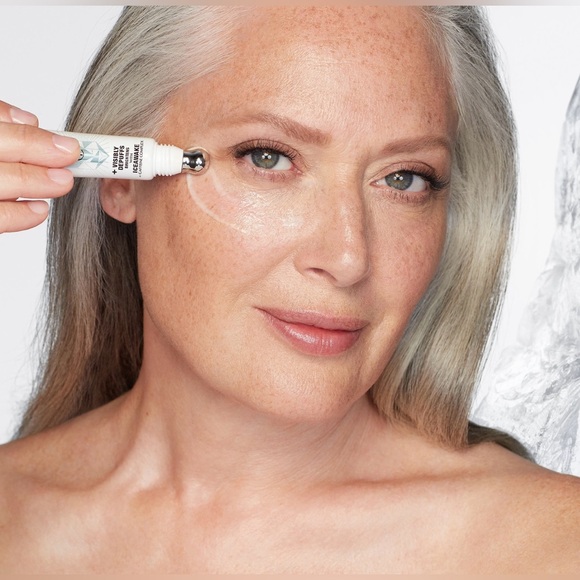 Charlotte Tilbury Cryo-Recovery Eye Serum - White - Picture 4 of 4